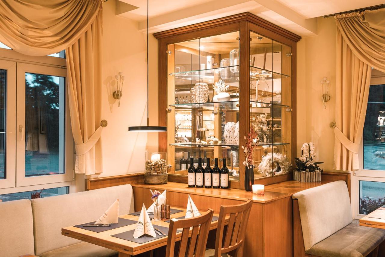 Hotel Restaurant Am Park Waltrop Esterno foto
